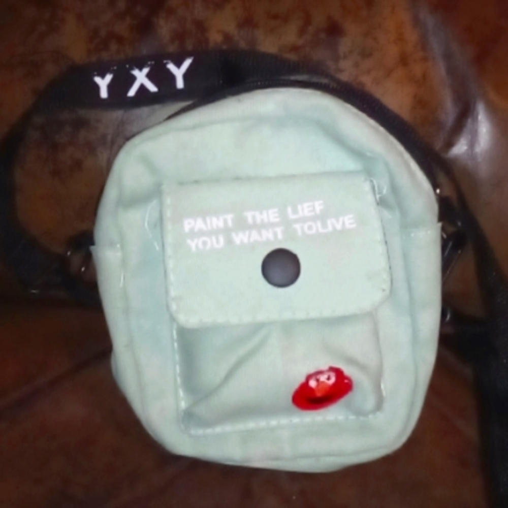 (Fanny-pack)